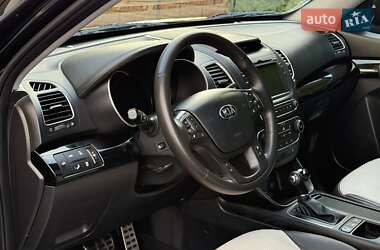 Внедорожник / Кроссовер Kia Sorento 2015 в 