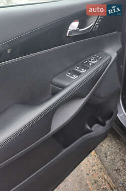 Позашляховик / Кросовер Kia Sorento 2017 в Києві