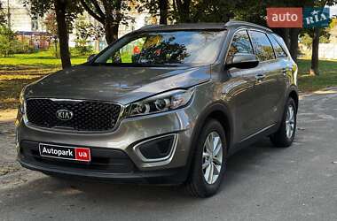 Позашляховик / Кросовер Kia Sorento 2016 в  Позашляховик / Кросовер Kia Sorento 2016 в