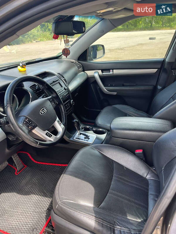 Позашляховик / Кросовер Kia Sorento 2011 в Тернополі