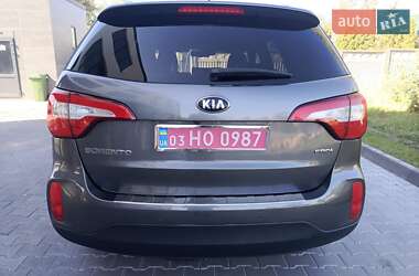 Внедорожник / Кроссовер Kia Sorento 2013 в 