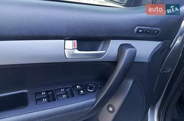 Внедорожник / Кроссовер Kia Sorento 2013 в 