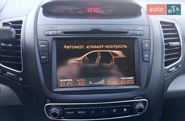 Внедорожник / Кроссовер Kia Sorento 2013 в 
