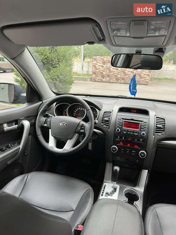 Внедорожник / Кроссовер Kia Sorento 2010 в Ровно