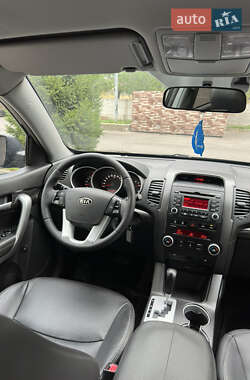 Внедорожник / Кроссовер Kia Sorento 2010 в 