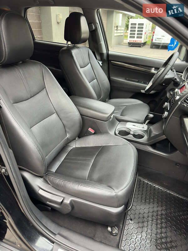 Внедорожник / Кроссовер Kia Sorento 2010 в Ровно