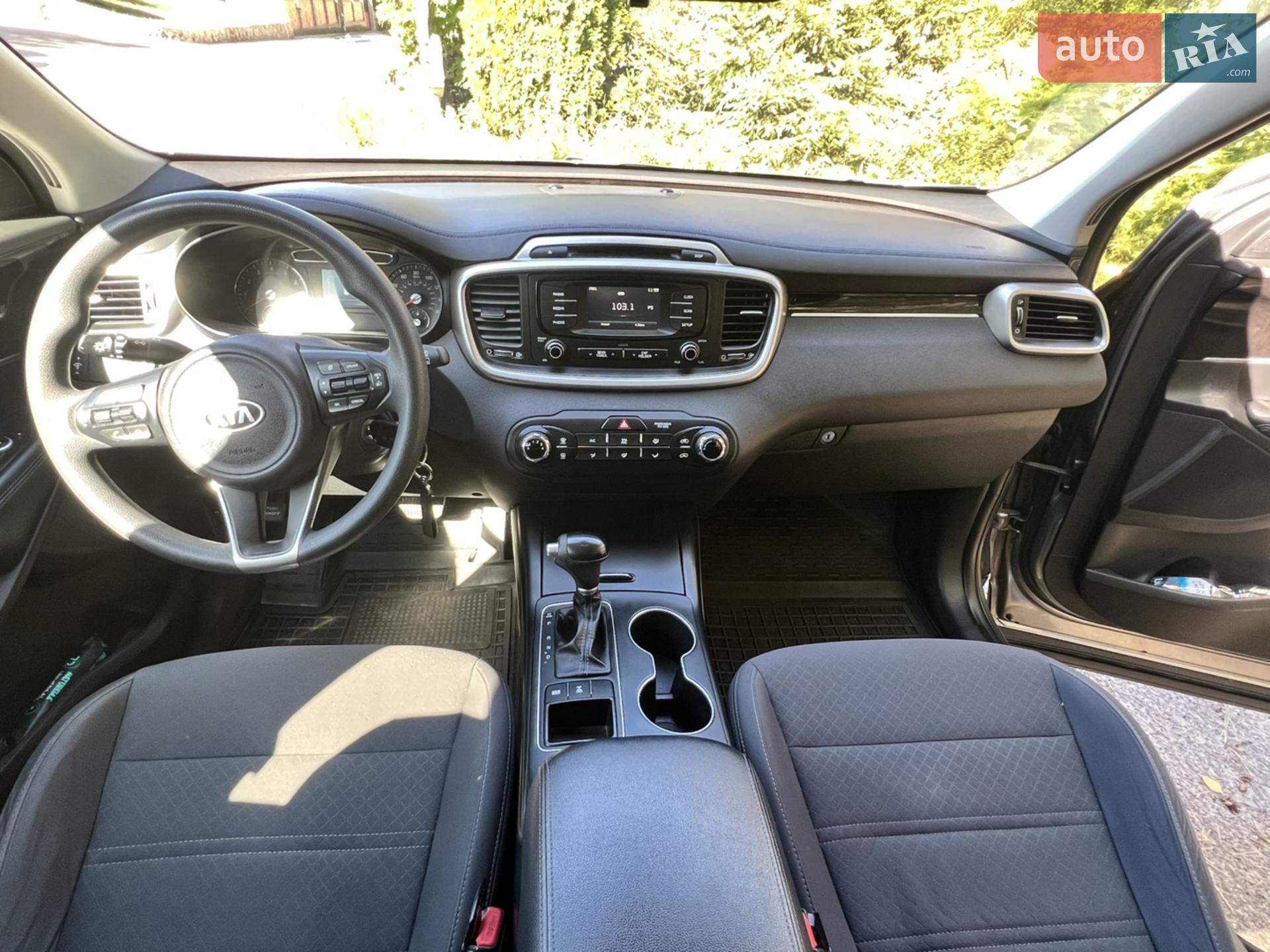 2017 Kia Sorento - мініатюра 23