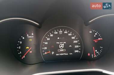 Внедорожник / Кроссовер Kia Sorento 2013 в 
