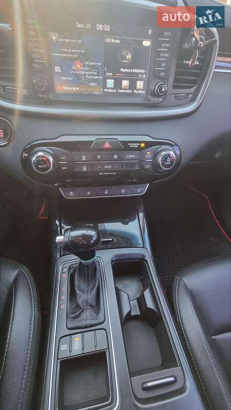 Позашляховик / Кросовер Kia Sorento 2016 в Глухові