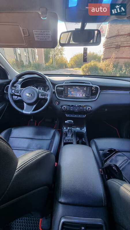 Позашляховик / Кросовер Kia Sorento 2016 в Глухові