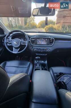 Внедорожник / Кроссовер Kia Sorento 2016 в 