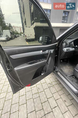 Внедорожник / Кроссовер Kia Sorento 2012 в 