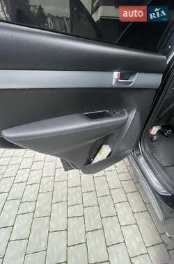 Внедорожник / Кроссовер Kia Sorento 2012 в 