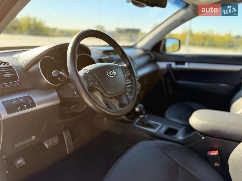 Внедорожник / Кроссовер Kia Sorento 2015 в Дубно