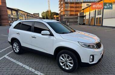Внедорожник / Кроссовер Kia Sorento 2012 в 