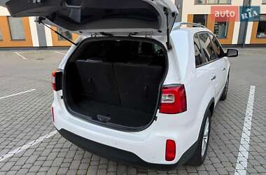 Внедорожник / Кроссовер Kia Sorento 2012 в 