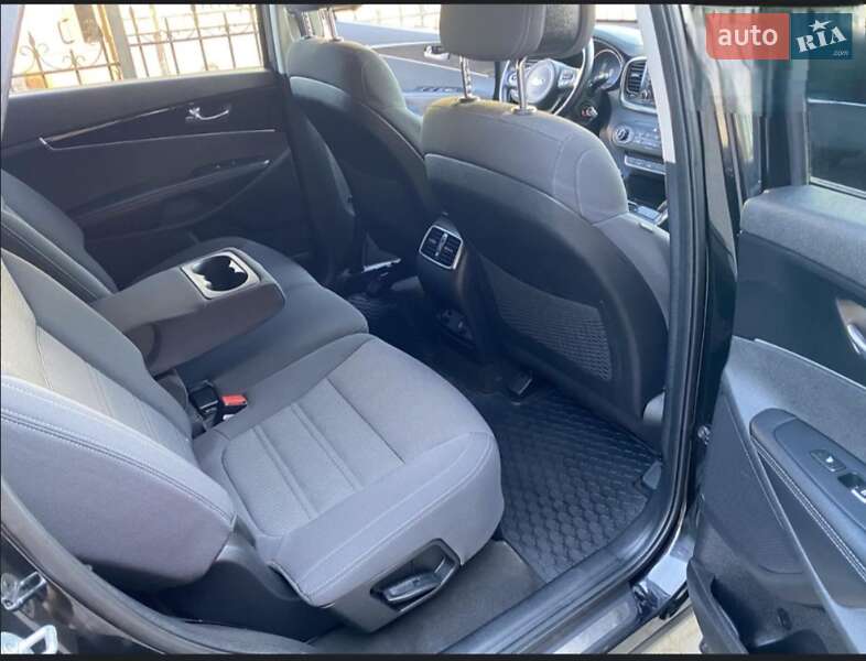 Внедорожник / Кроссовер Kia Sorento 2015 в Ивано-Франковске