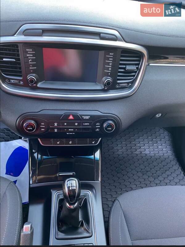 Внедорожник / Кроссовер Kia Sorento 2015 в Ивано-Франковске