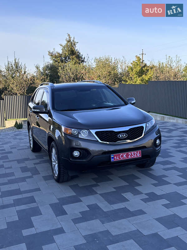 Внедорожник / Кроссовер Kia Sorento 2011 в Калуше