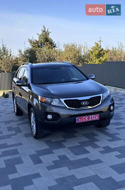 Позашляховик / Кросовер Kia Sorento 2011 в  фото 4 Позашляховик / Кросовер Kia Sorento 2011 в