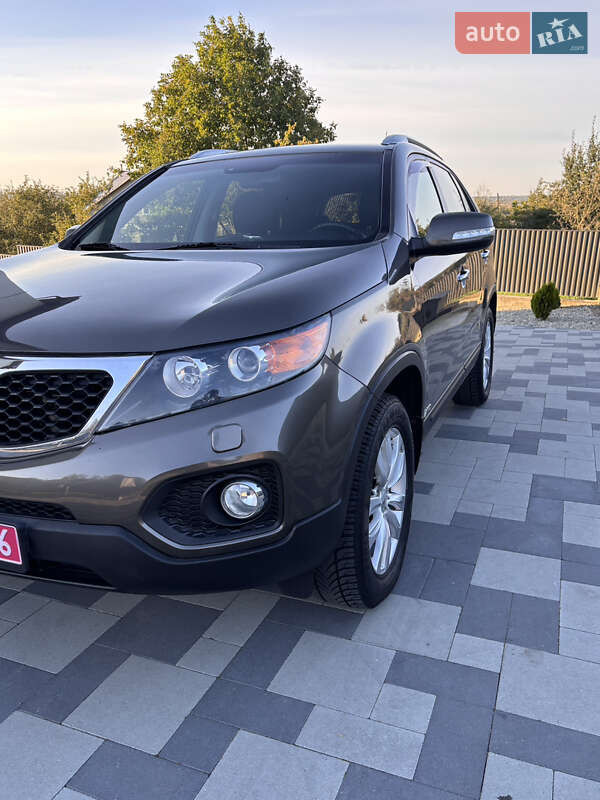 Внедорожник / Кроссовер Kia Sorento 2011 в Калуше