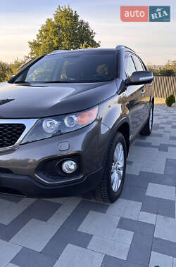 Позашляховик / Кросовер Kia Sorento 2011 в  фото 28 Позашляховик / Кросовер Kia Sorento 2011 в