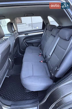 Позашляховик / Кросовер Kia Sorento 2011 в  фото 46 Позашляховик / Кросовер Kia Sorento 2011 в