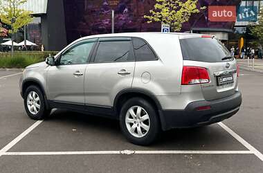 Внедорожник / Кроссовер Kia Sorento 2012 в 