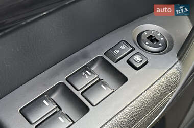 Внедорожник / Кроссовер Kia Sorento 2013 в 