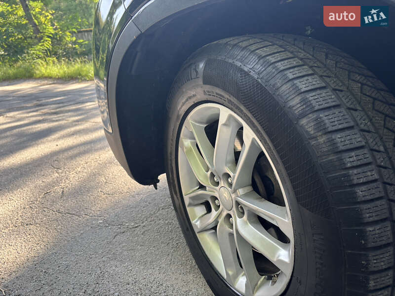 Позашляховик / Кросовер Kia Sorento 2013 в Києві