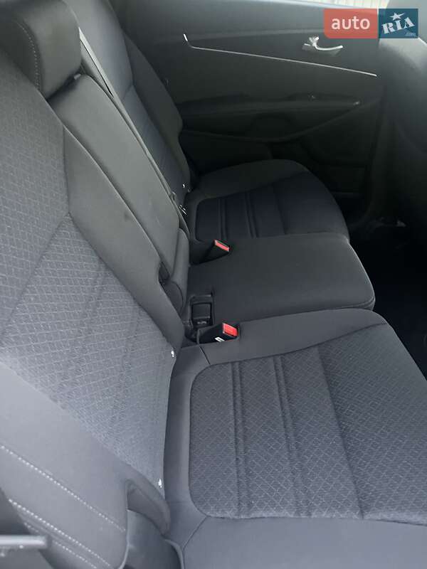 Внедорожник / Кроссовер Kia Sorento 2015 в Виннице