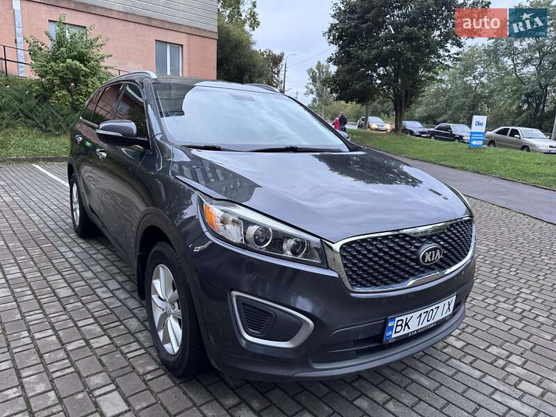 Внедорожник / Кроссовер Kia Sorento 2016 в Ровно фото 2 Внедорожник / Кроссовер Kia Sorento 2016 в Ровно