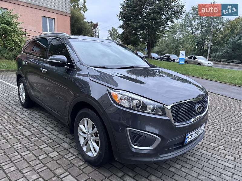 Внедорожник / Кроссовер Kia Sorento 2016 в Ровно фото 3 Внедорожник / Кроссовер Kia Sorento 2016 в Ровно