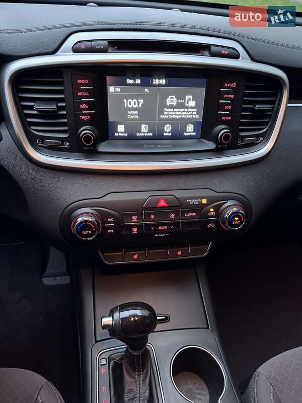 Внедорожник / Кроссовер Kia Sorento 2016 в Ровно фото 32 Внедорожник / Кроссовер Kia Sorento 2016 в Ровно