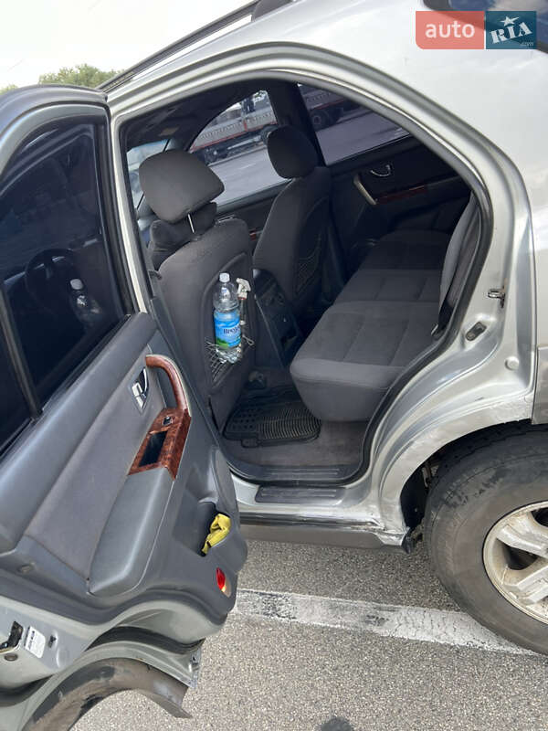 Внедорожник / Кроссовер Kia Sorento 2003 в Киеве фото 5 Внедорожник / Кроссовер Kia Sorento 2003 в Киеве