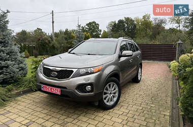 Внедорожник / Кроссовер Kia Sorento 2010 в Стрые