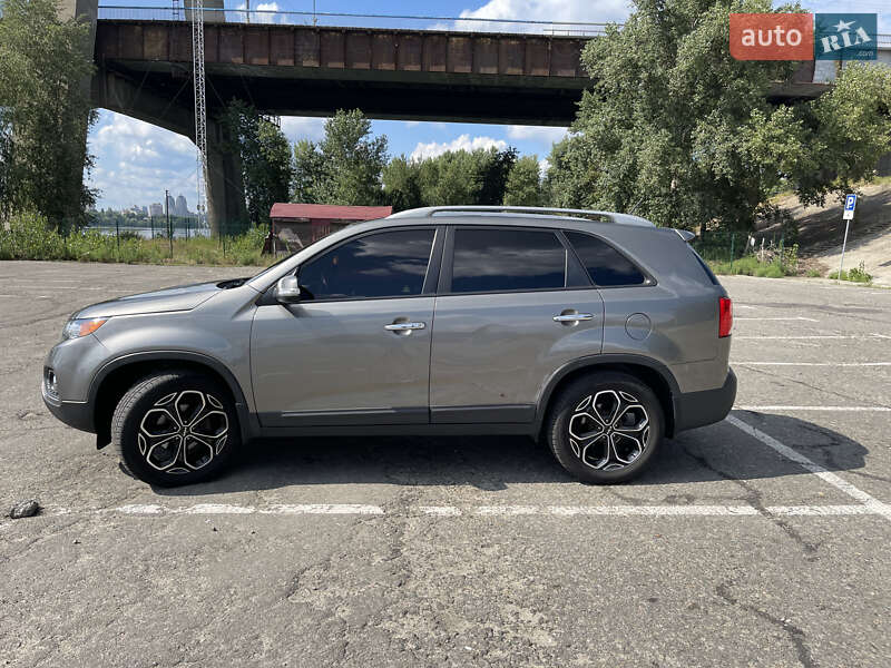 Внедорожник / Кроссовер Kia Sorento 2011 в Киеве