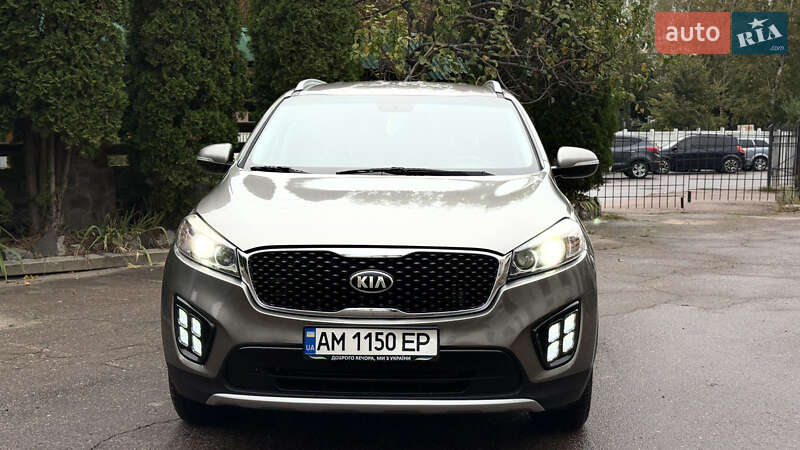 Внедорожник / Кроссовер Kia Sorento 2016 в 
