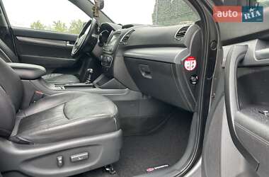 Внедорожник / Кроссовер Kia Sorento 2014 в 