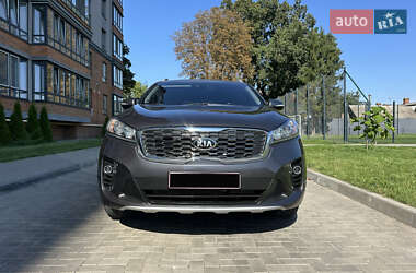 Внедорожник / Кроссовер Kia Sorento 2019 в 