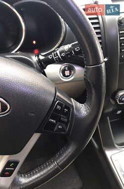 Внедорожник / Кроссовер Kia Sorento 2012 в 