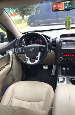 Внедорожник / Кроссовер Kia Sorento 2012 в 