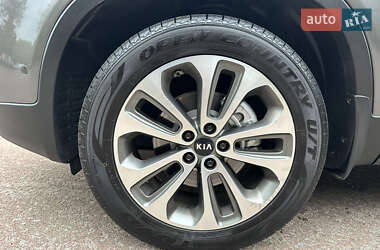 Внедорожник / Кроссовер Kia Sorento 2014 в 
