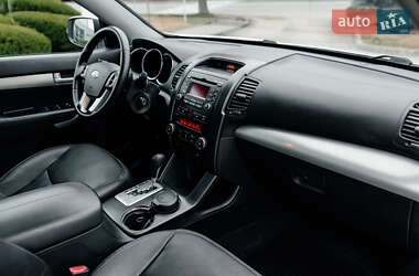 Внедорожник / Кроссовер Kia Sorento 2010 в 