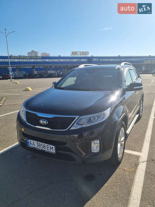 Внедорожник / Кроссовер Kia Sorento 2014 в 