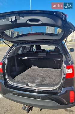 Внедорожник / Кроссовер Kia Sorento 2014 в 