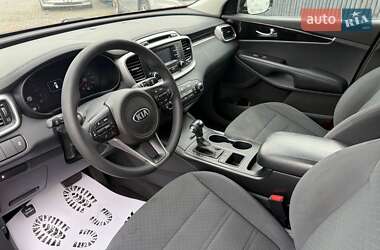 Внедорожник / Кроссовер Kia Sorento 2016 в 