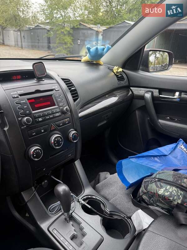 Внедорожник / Кроссовер Kia Sorento 2010 в Днепре