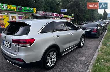 Позашляховик / Кросовер Kia Sorento 2015 в 