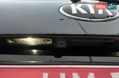Внедорожник / Кроссовер Kia Sorento 2014 в 